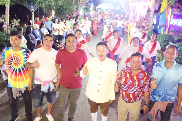 โครงการสืบสานประเพณีลอยกระทง